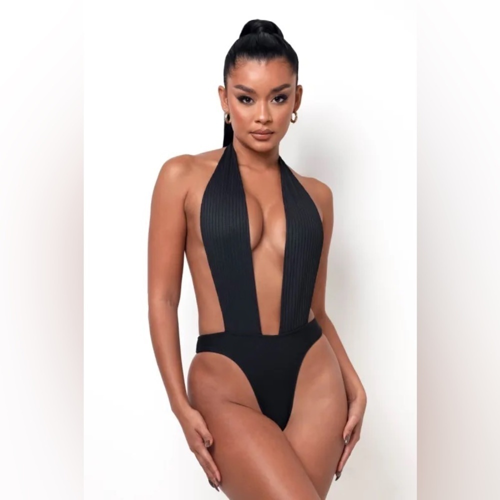 My Outfit Online Jenna Open Back Bodysuit Size Large